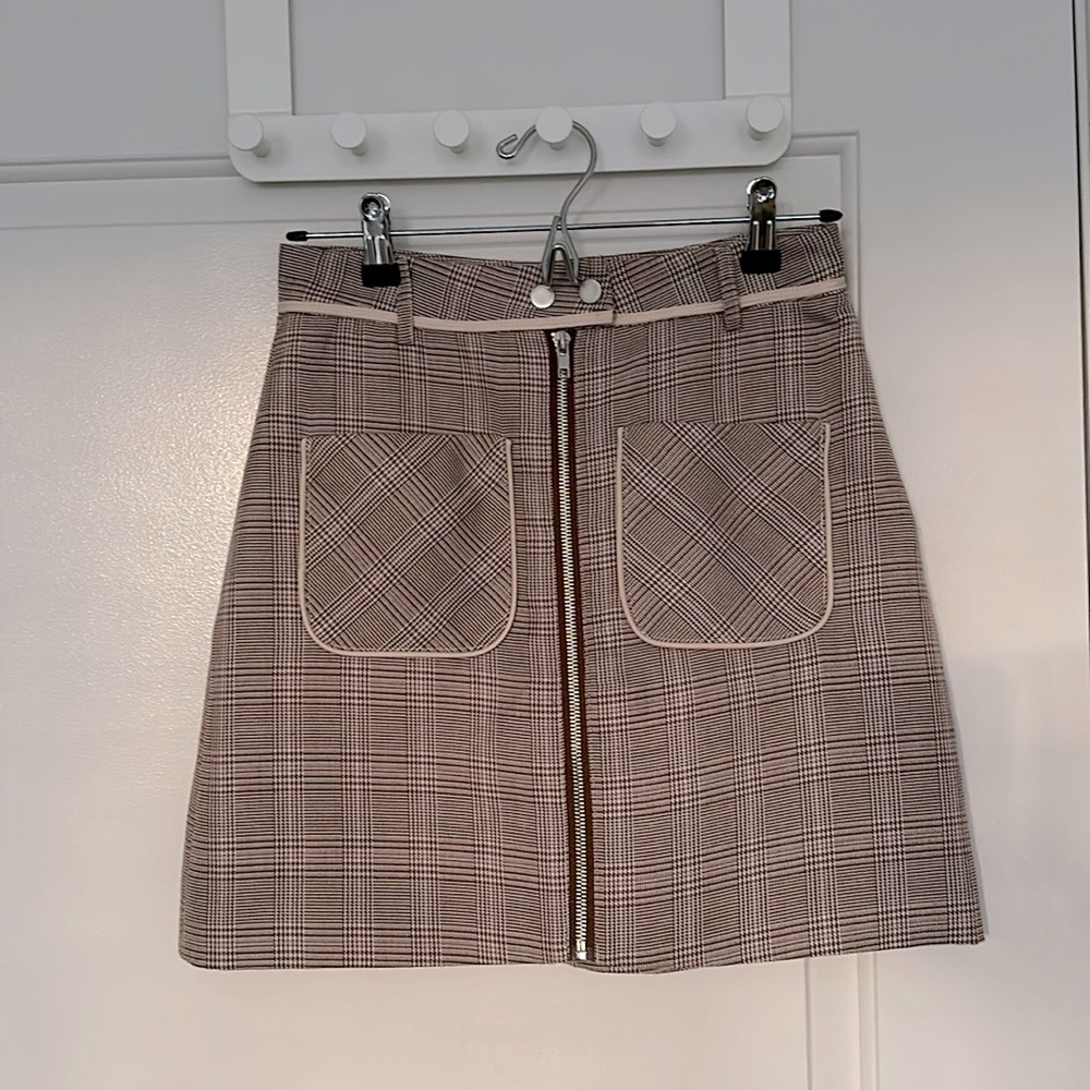 Houndstooth skirt